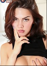 Daisy Taylor is without a doubt one of the hottest new models this year. Drop dead gorgeous face, beautiful body with a killer ass and a really surpri